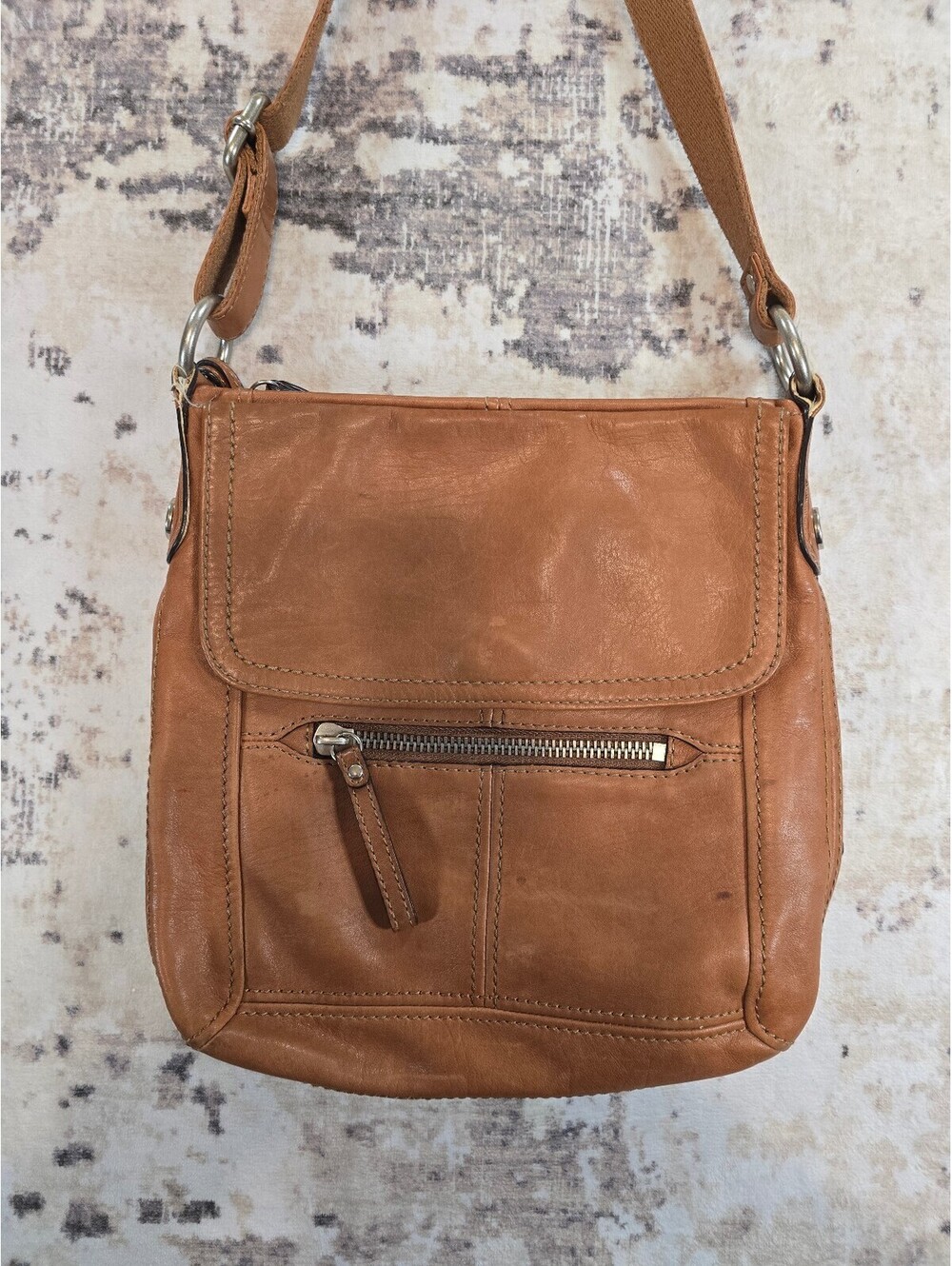 Fossil tan leather crossbody bag